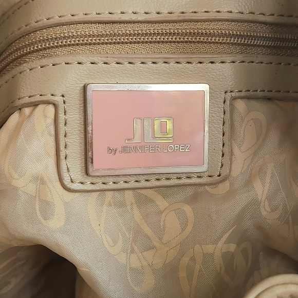 JLO by Jennifer Lopez Pleated Leather with silver Grommet Bucket Bag - Picture 8 of 12